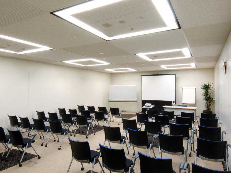 リージャス新宿パークタワーの画像「貸し会議室20人」
