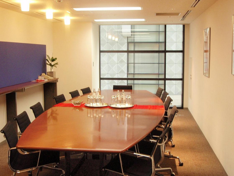 リージャス新宿パークタワーの画像「貸し会議室12人」